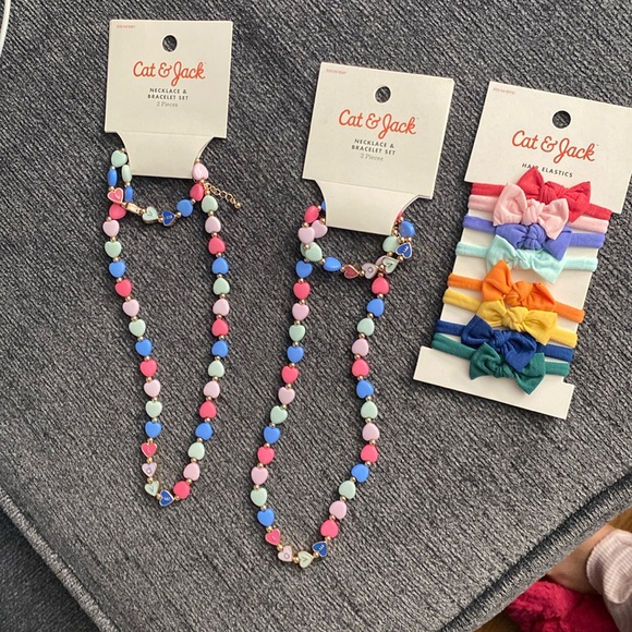 Two Cat & Jack necklace and bracelet set with one package of colorful hair bows - Picture 1 of 6
